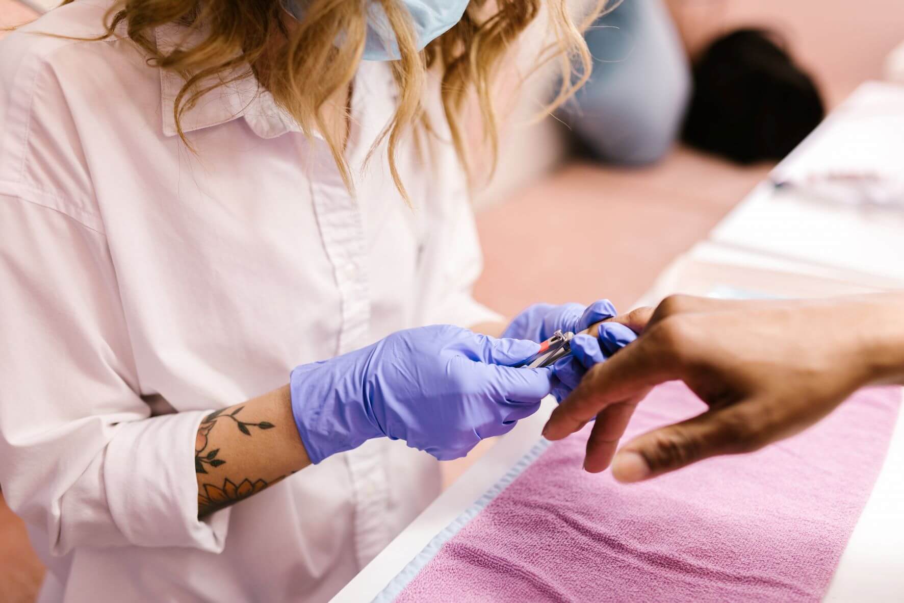 NAGELSTUDIO ERÖFFNEN: Welche Voraussetzungen es gibt und was du beachten solltest